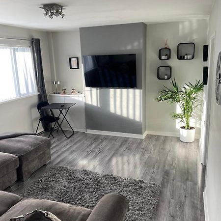 Fantastic Full 3 Bedroom Modern Apartment Belfast Exterior foto